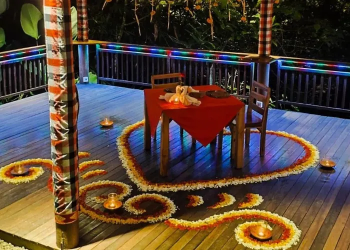 Heaven Sayan Villa *